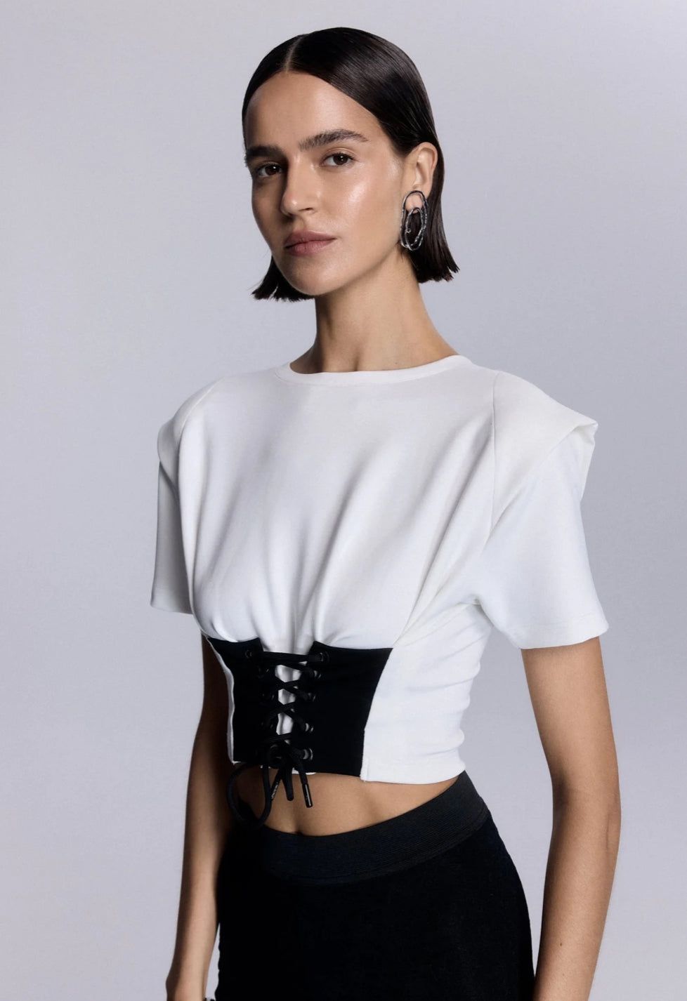 Korse& Vatka Detaylı T-shirt